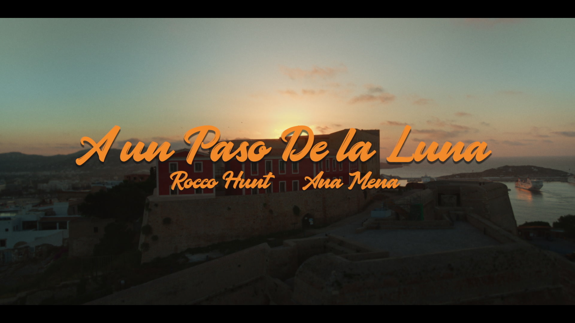 [图]A Un Paso De La Luna - Ana Mena&Rocco Hunt