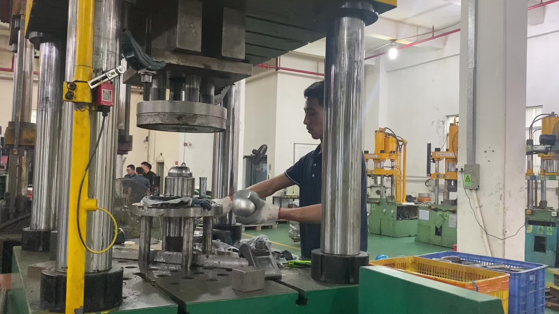 鹏丰精密-专业钣金加工厂家-家电五金冲压