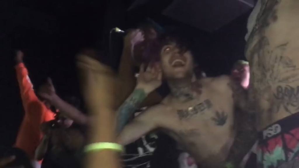 [图]White Wine - Lil Peep x Lil Tracy (Live Santa Ana, 4-28-17)