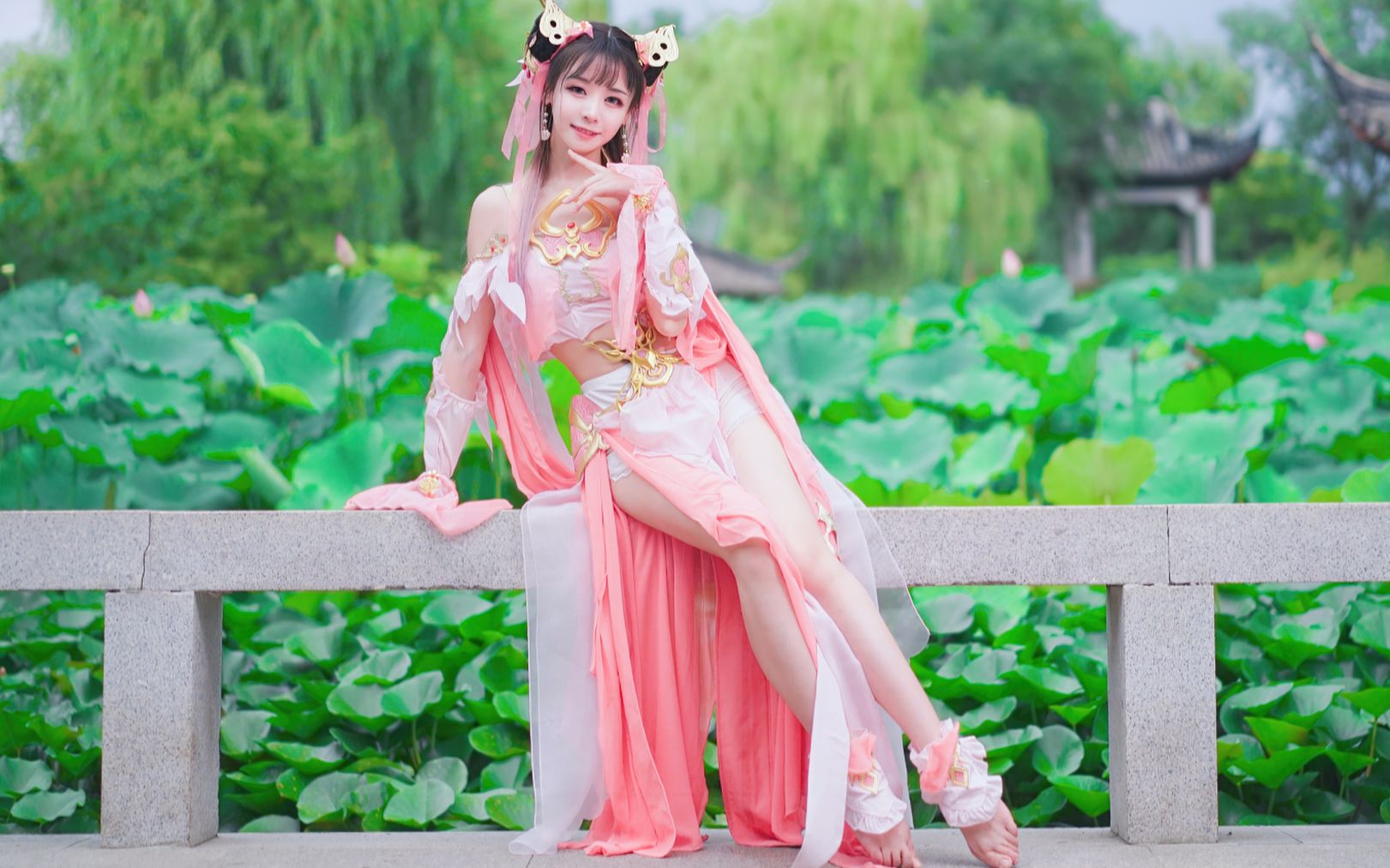 香菜猫饼 - 云裳谣(4k画质)