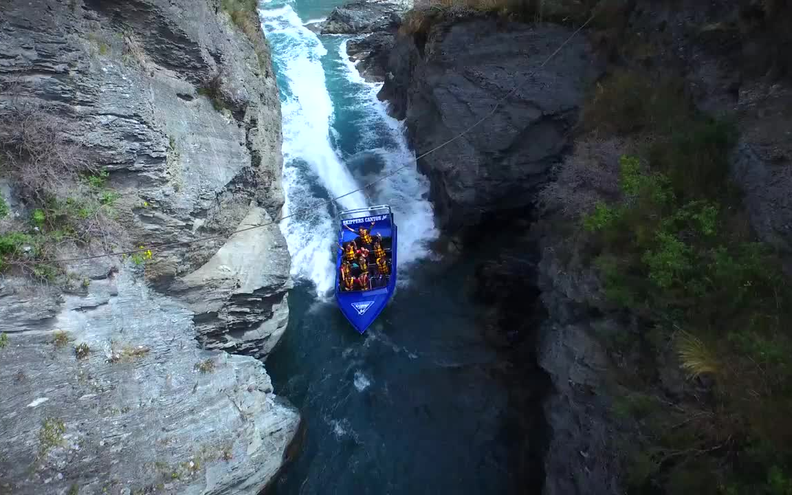 新西兰喷射艇岩石小溪高速逆流而上,国内什么时候有