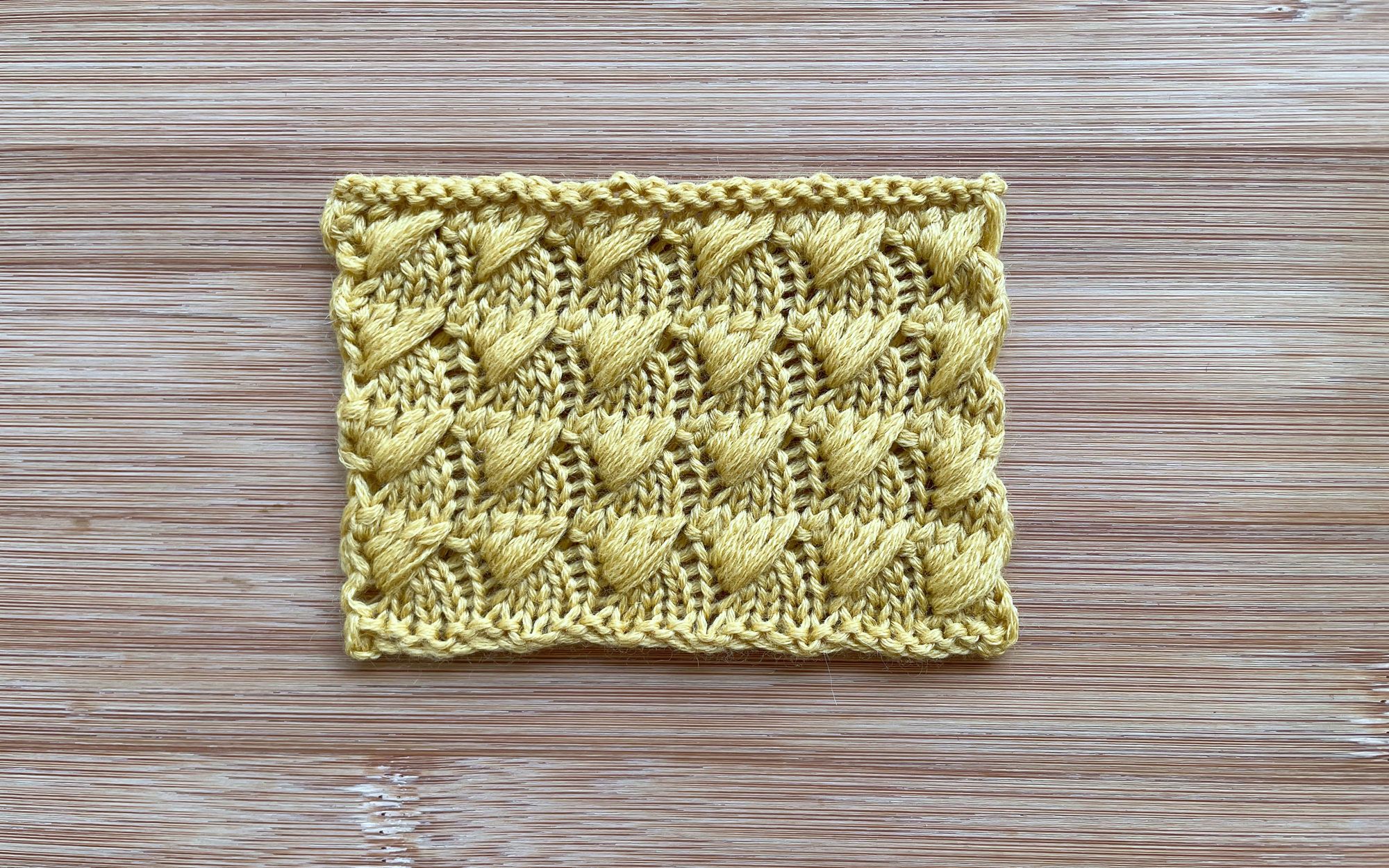 【轻描编织】棒针浮雕花样,像贝壳,也像麻花,织外套和配饰都大方--m4r