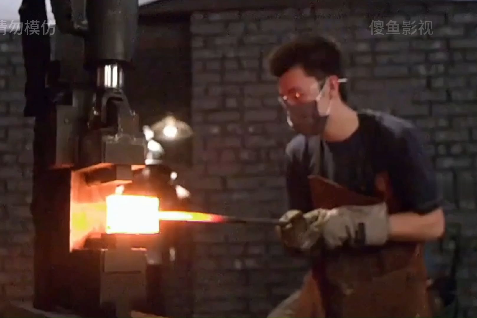 锻刀大赛华裔小伙胡杰西两连冠