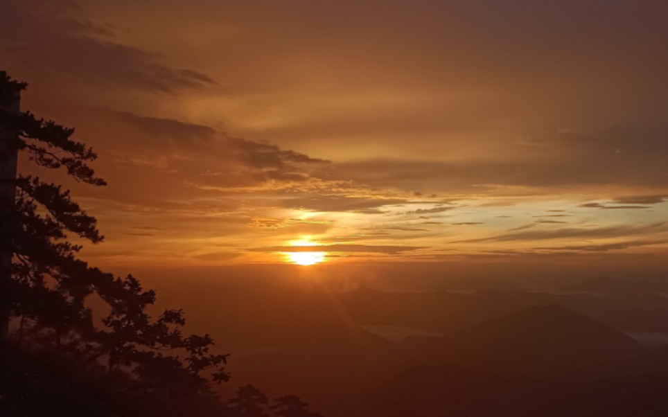 九华山顶的日出