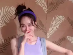 Tải video: 原来姜妍的衣服是虞书欣搭的