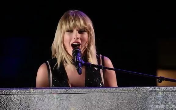 [图]Taylor Swift - Enchanted_Wildest Dreams # live formula 1