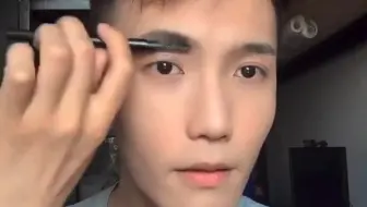 Mirellabelle 搭配发色 如何给眉毛染色 哔哩哔哩 Bilibili