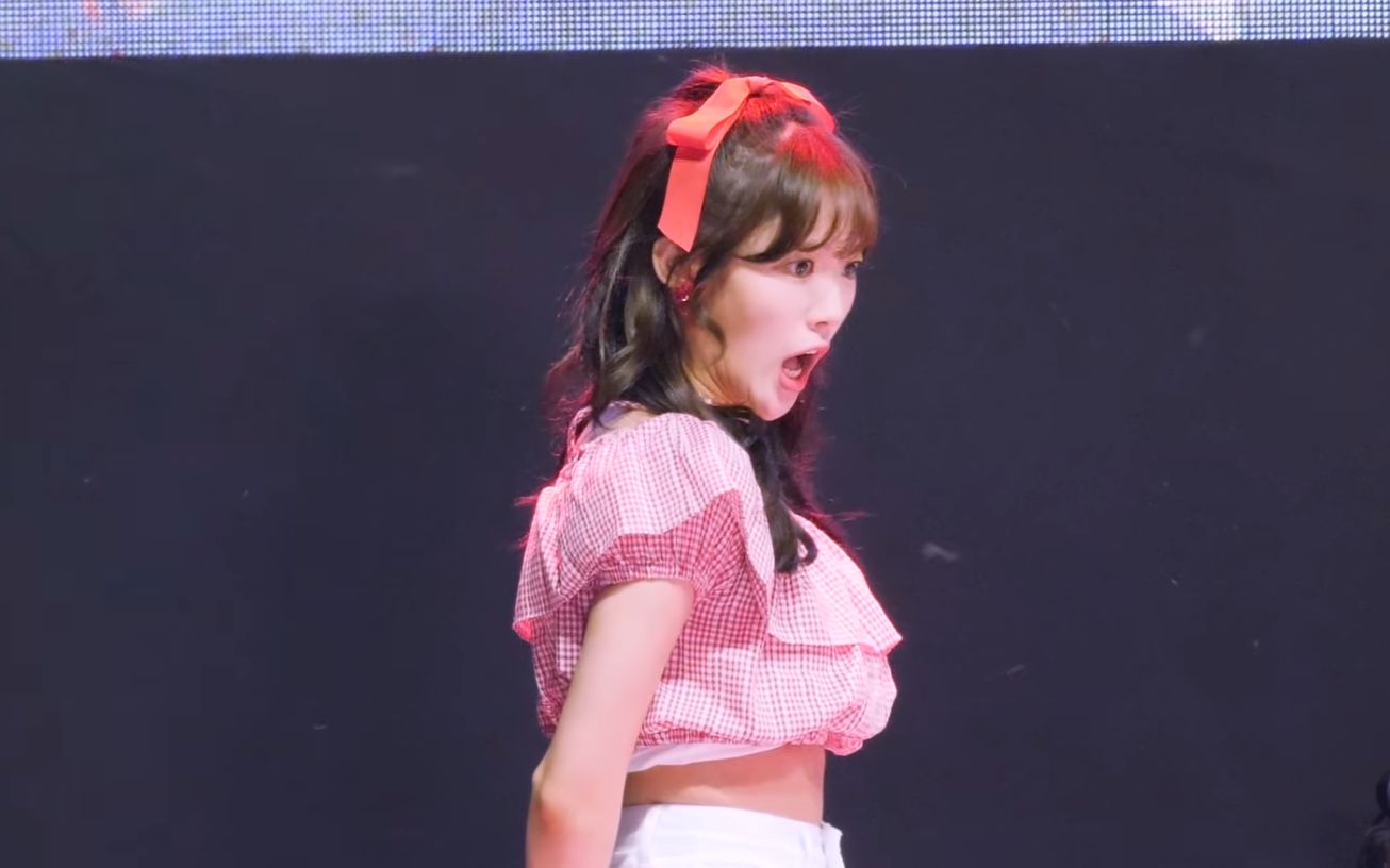 【宇宙少女】受到虫子惊吓的卤蛋 hhh 吓死宝宝了 ~ wjsn 参加音乐