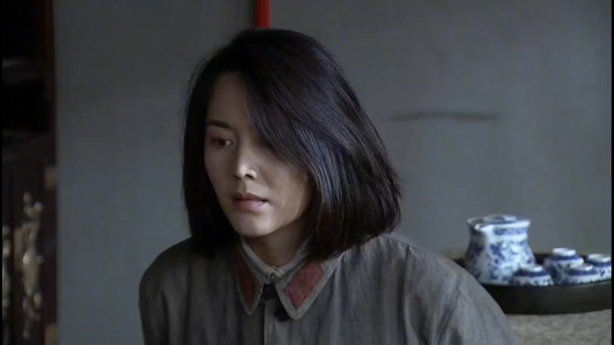 女兵被俘
