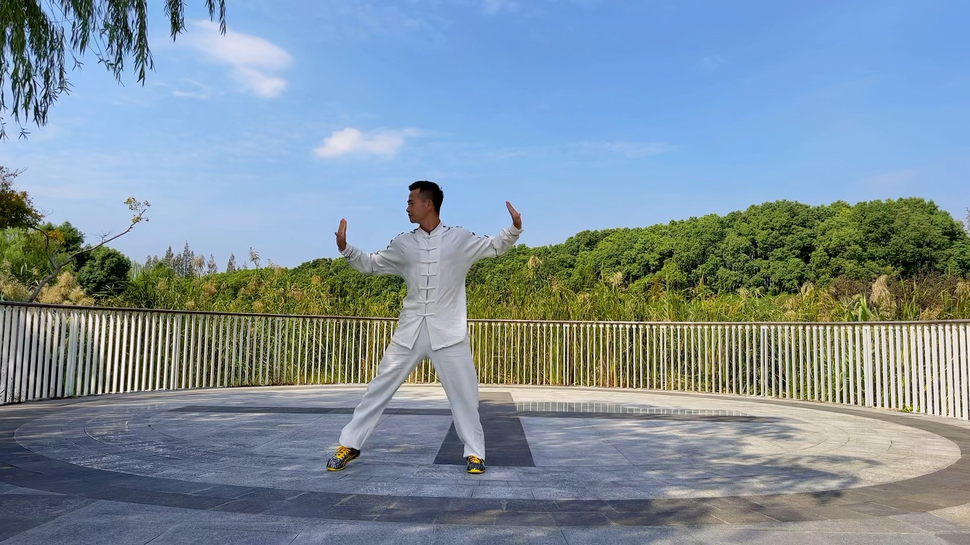 弘扬武术之【幼儿武术健身长拳】