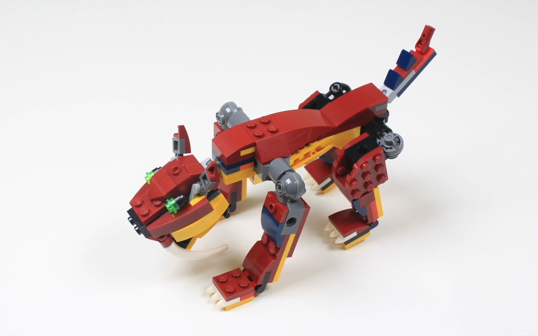 定格动画搭建乐高创意百变剑齿虎