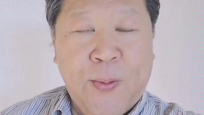 男高音艺术家刘克清歌唱