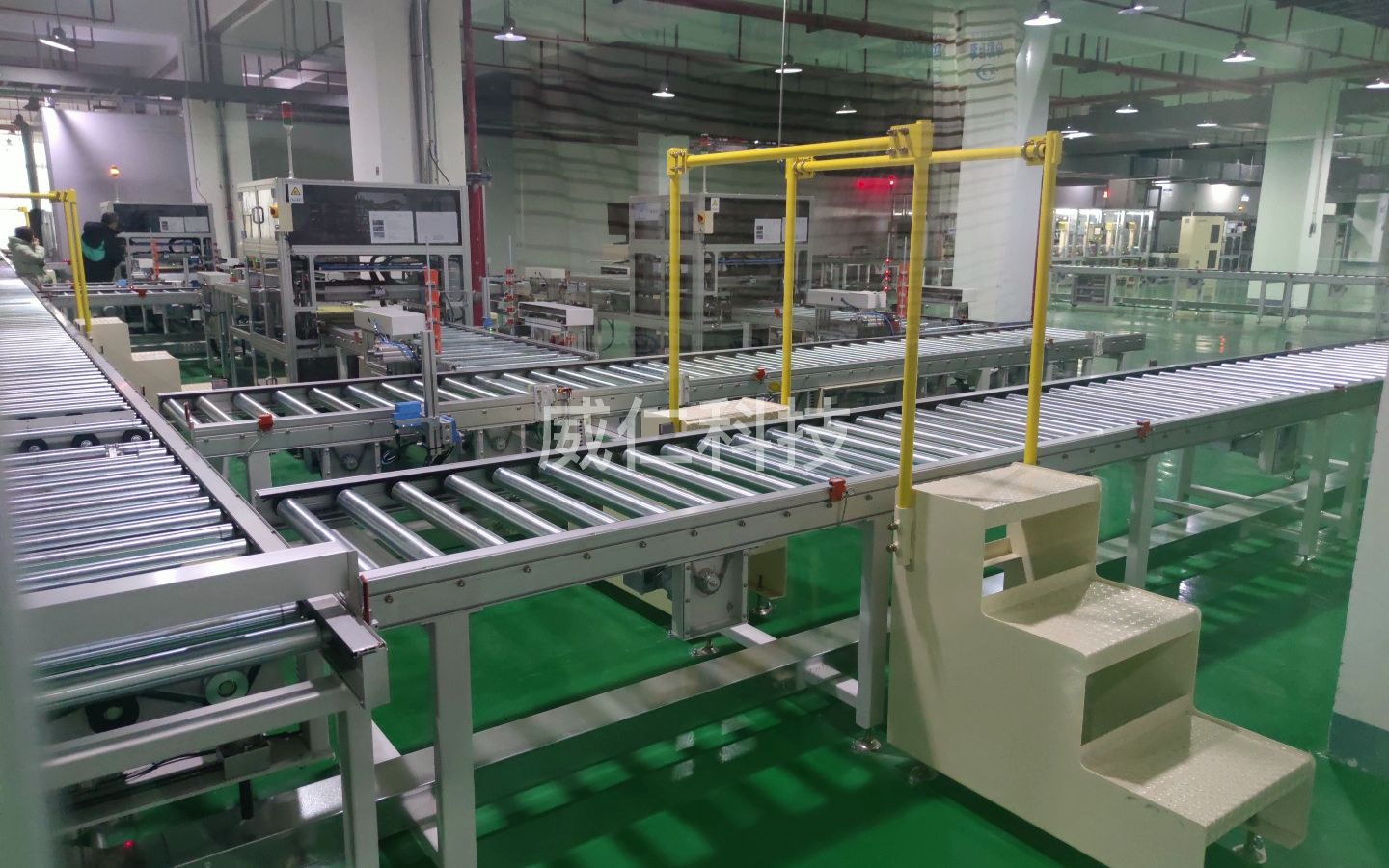 威仁科技锂电池生产线