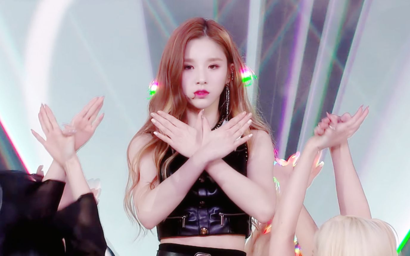 【本月少女】butterfly官方超清舞台 (kcon tact season2)_哔哩哔哩