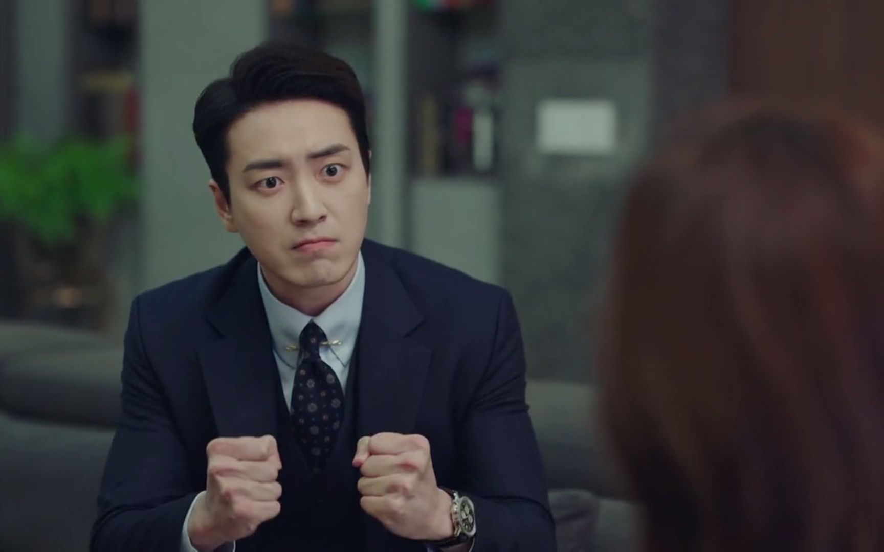 韩剧【秘密森林2】第四集 又是因瞪瞪笑到头掉的一集 更新ing