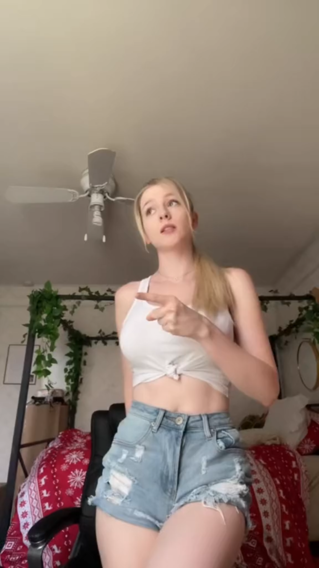 msfiiire美国小姐姐 - 视频下载 Video Downloader