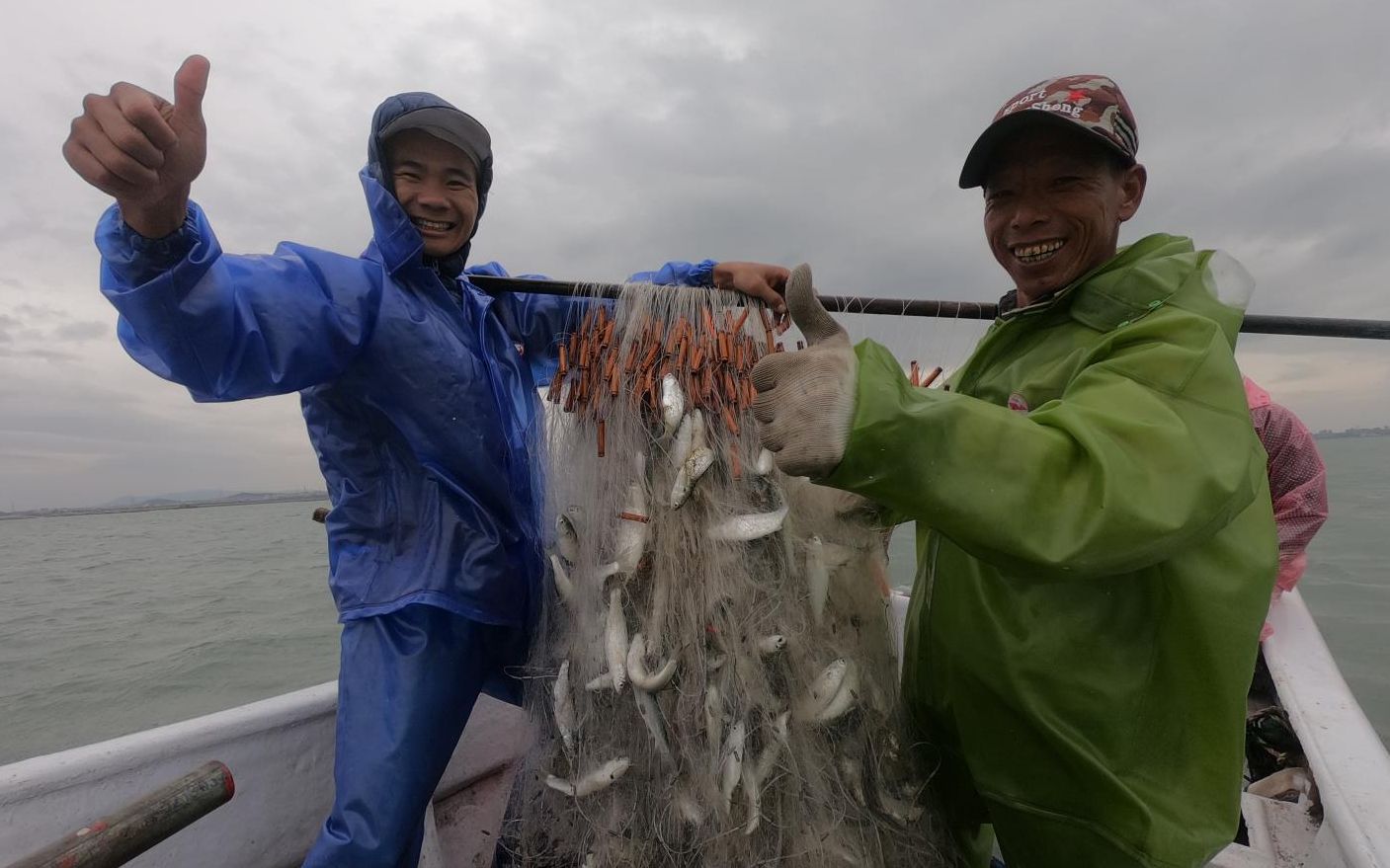 雄烽组合出征大海,谁曾想竟险些空军回家,还好阿烽神技赚到大钱哔哩哔哩bilibili