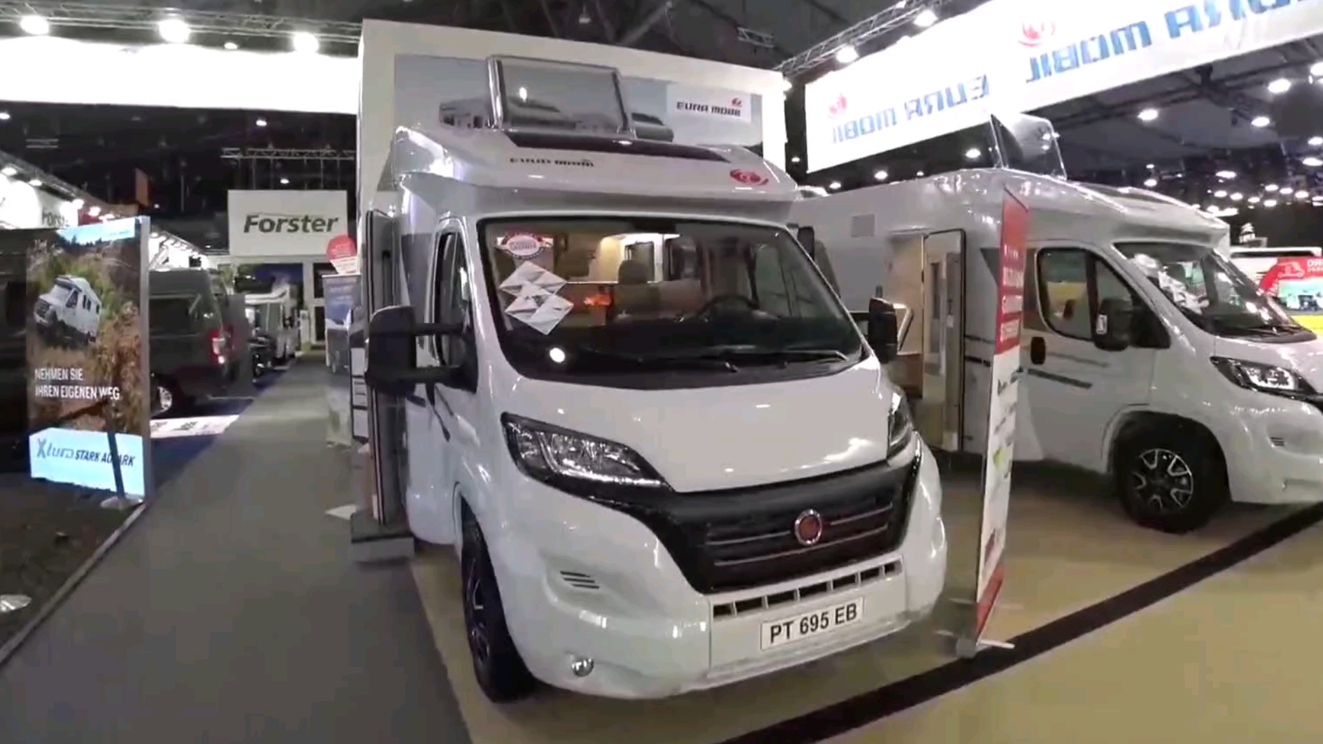 2024款菲亚特 普罗菲拉t695eb露营车 外观和内饰