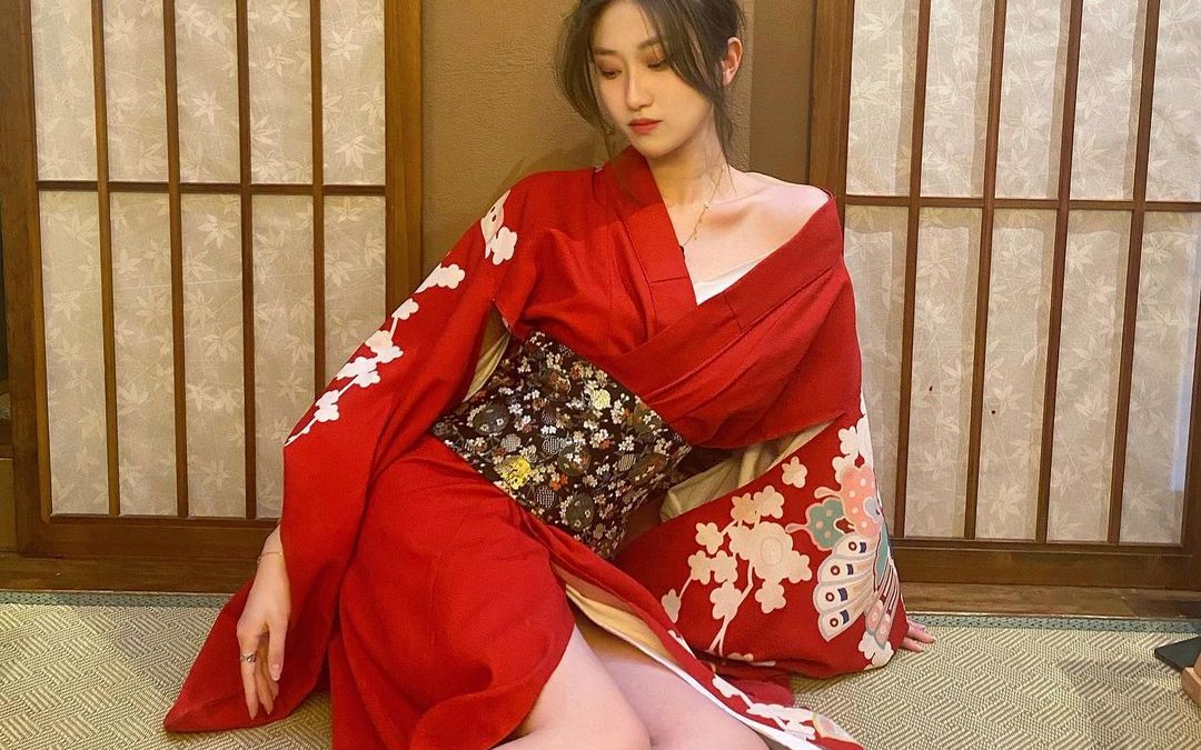 每天一个小仙女—ins性感丝袜和服美女_哔哩哔哩_bilibili