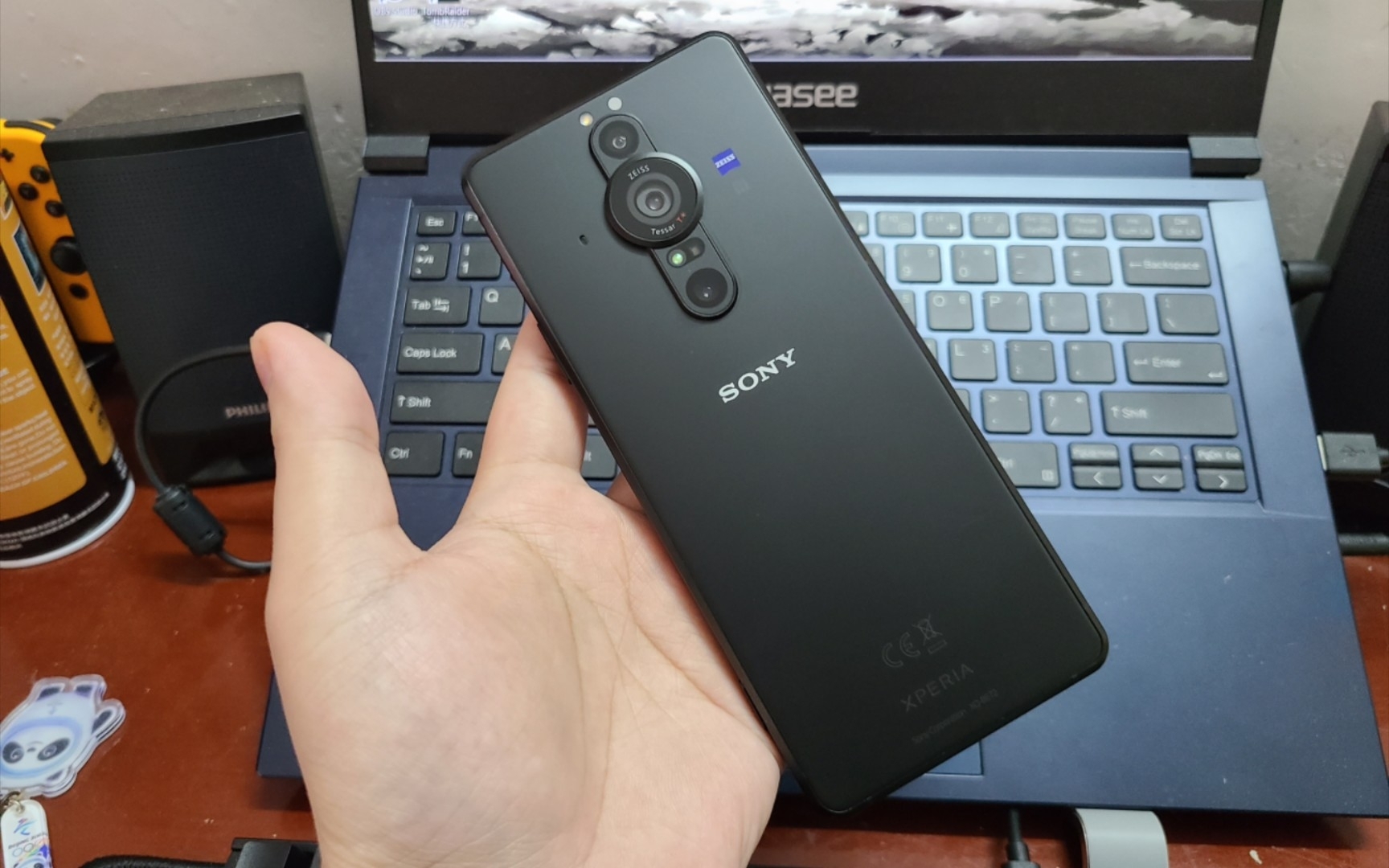 索尼xperia pro-i,4k 120hz高刷21比9直屏,一英寸大底