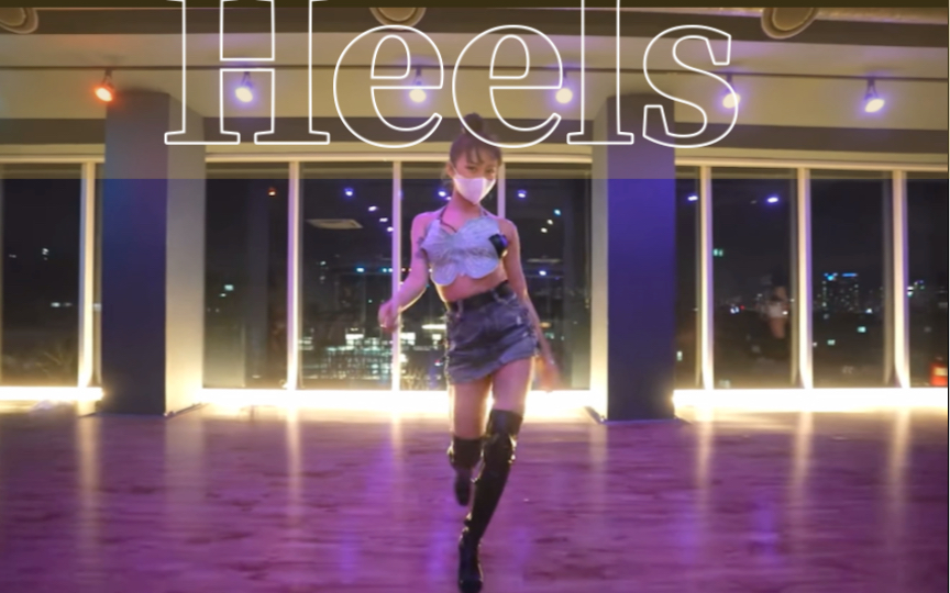 [图]【Heels】Aphrodite老师教你优雅走路！兔系灵巧编舞经典作品回顾｜Music：modelwalking