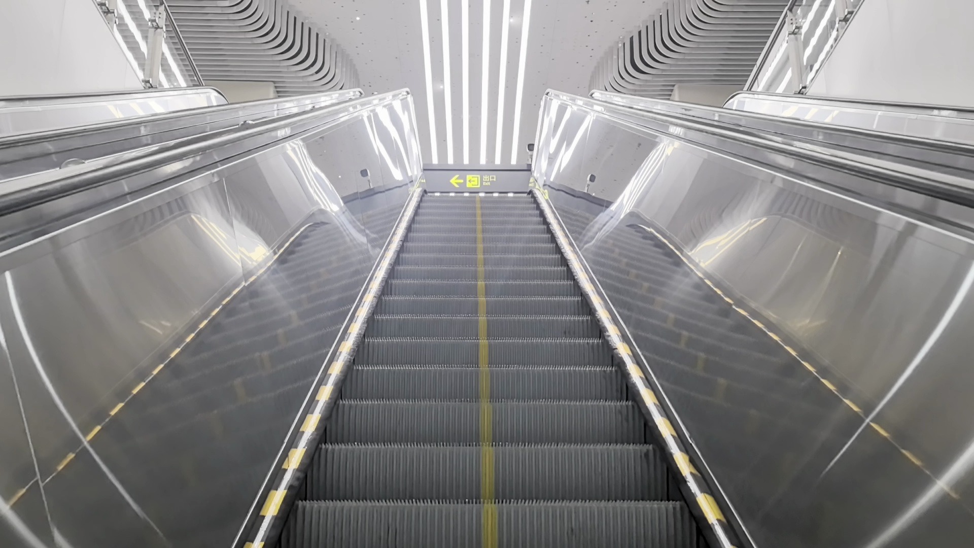 成都地铁 扶梯 vid