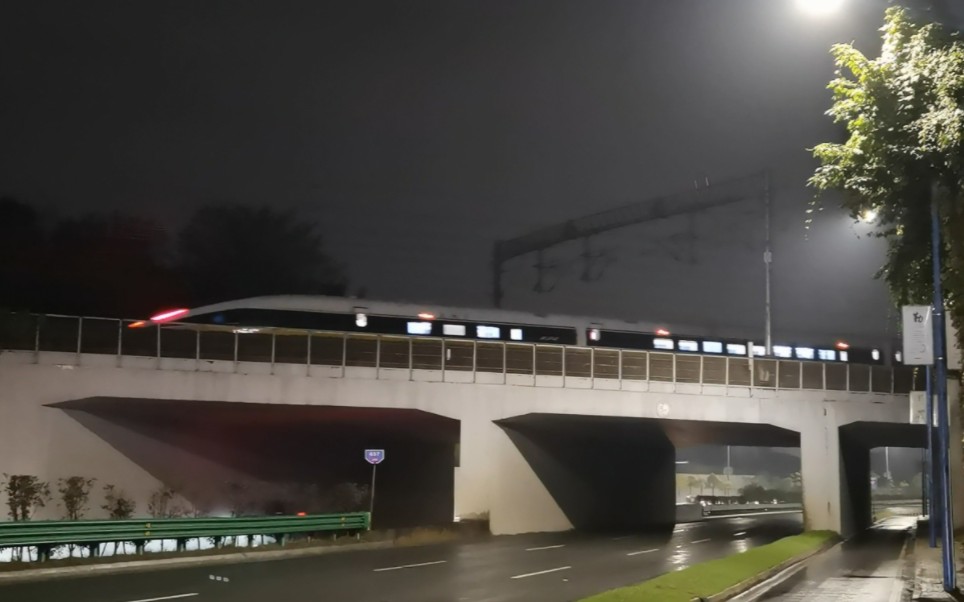 【铁路拍摄】hxd1d 牵 cr400bf-j-0001 担当 00105次 通过京九线 往