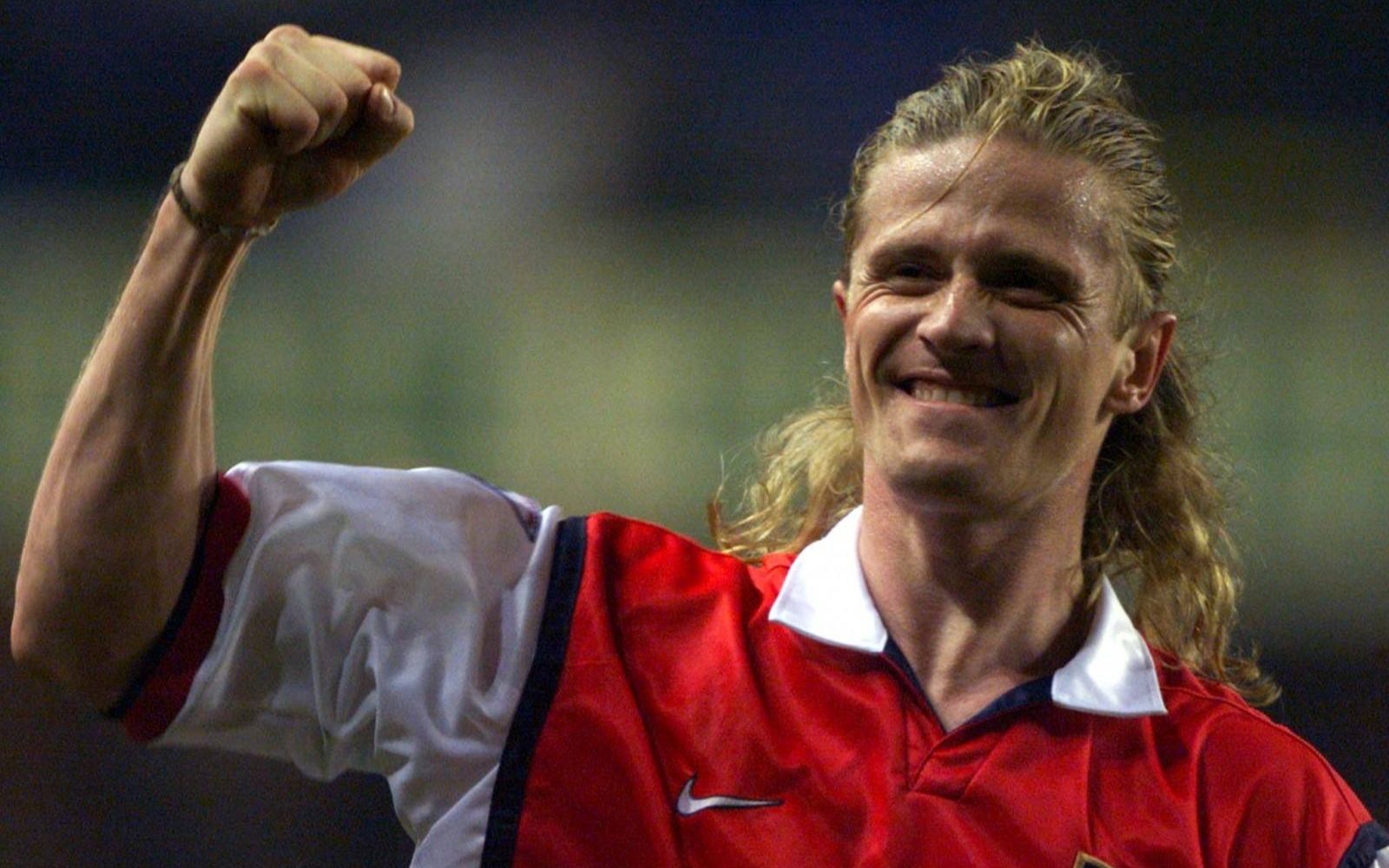 fifa online4 法国2:1曼城 emmanuel petit凌空世界波_哔哩哔哩 (゜