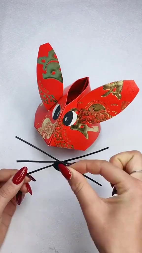 用红包做的老鼠灯笼,你学会了吗
