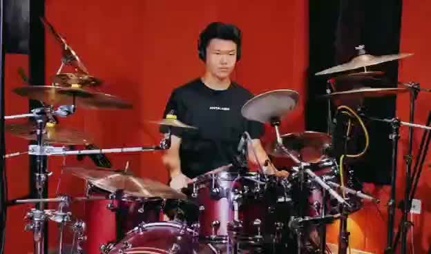 [图]Drum cover by 范云卿 <熙熙攘攘> 北京芸鼓堂