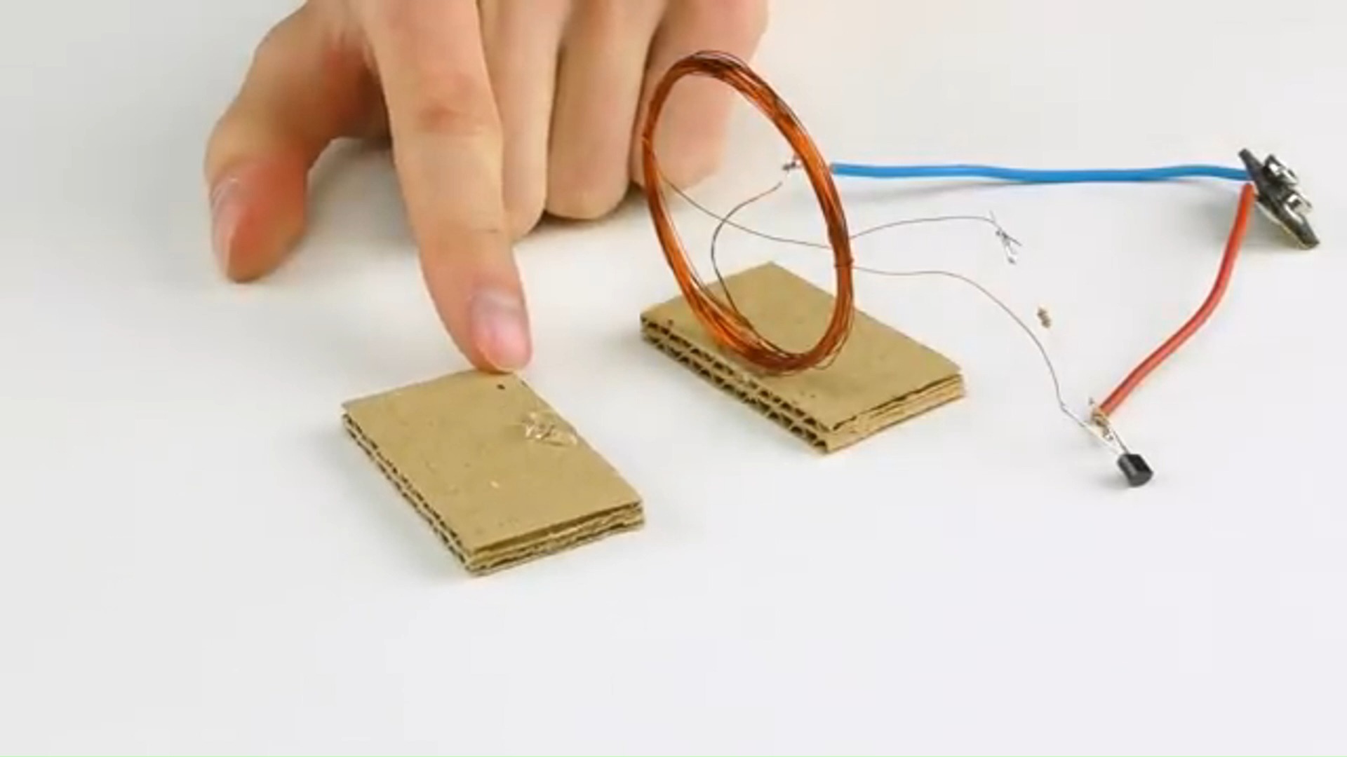 无线充电简易模组制作,感受diy的乐趣#无线供电#agv无线充电#远距离