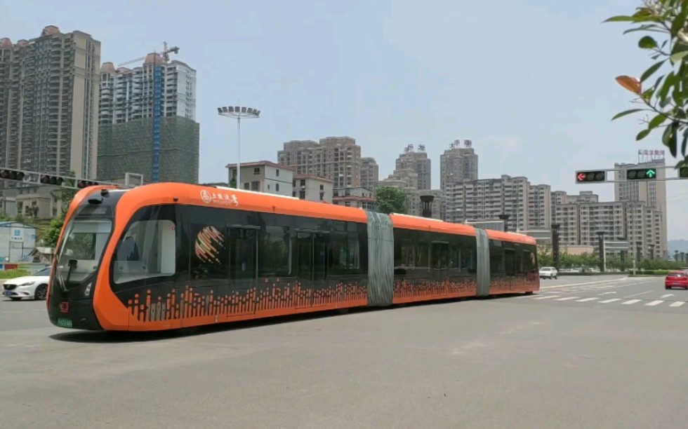 株洲株洲市的智轨小车车全球首辆智轨