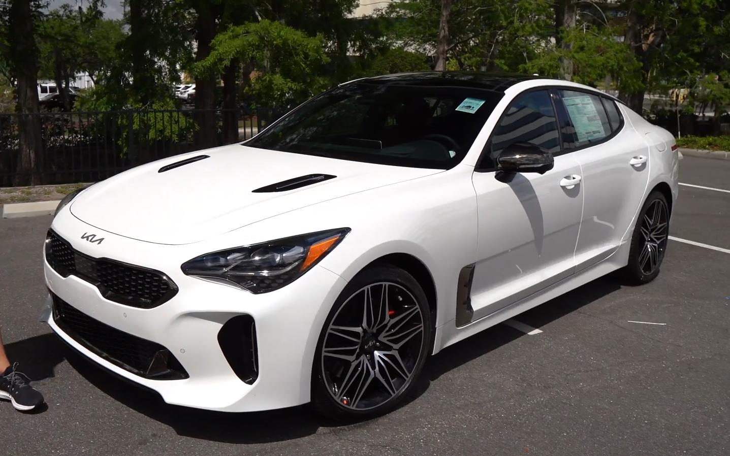 2022 款起亚斯汀格 gt-北美老哥rati带你内外饰解析及路试_哔哩哔哩