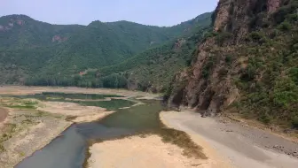 伊河边上曾经有个“八里沙漠”，拍过武侠电影，现在已没一点痕迹