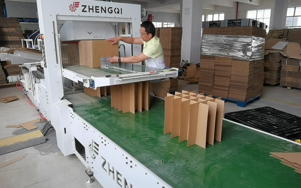 永旗全自动插格机,超高插格,昆山永旗工业自动化有限公司!