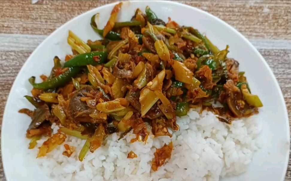 干饭啦鸡杂盖饭