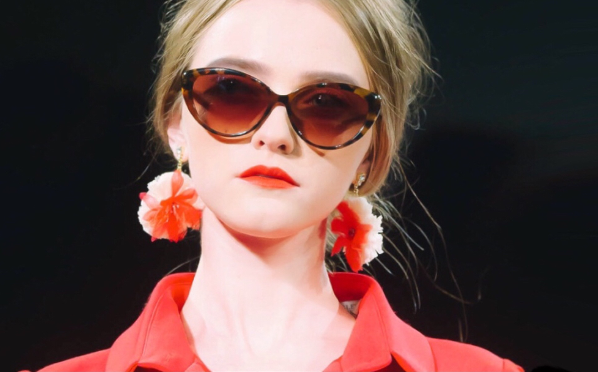 花月容|badgley mischka秀场上的小仙女vlada roslyakova