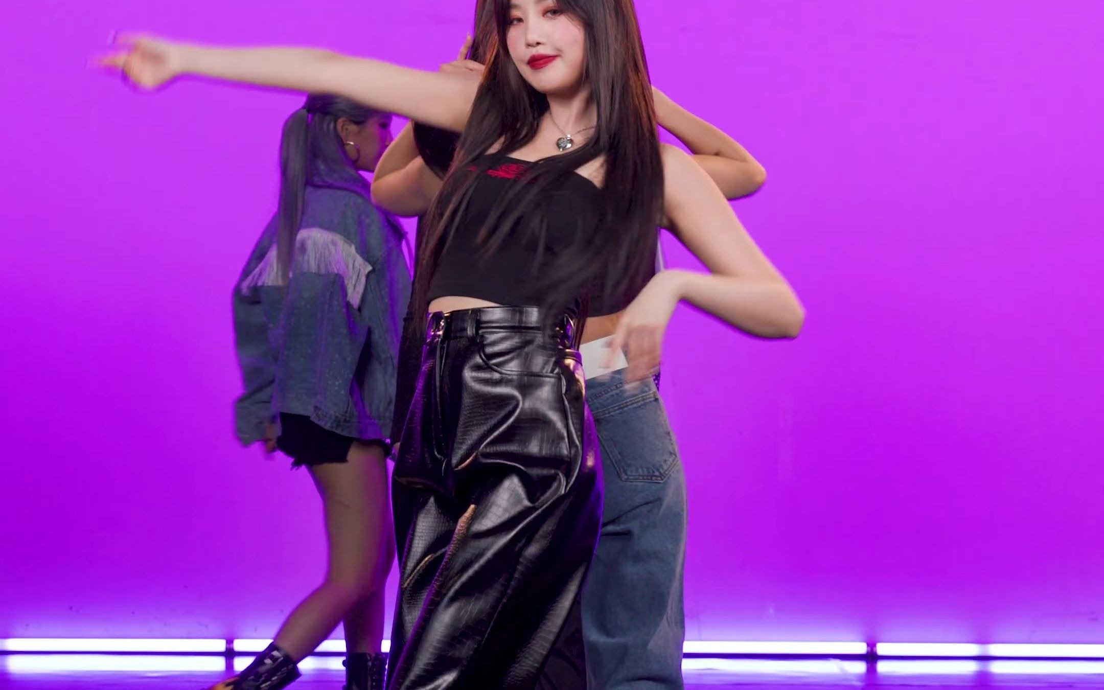 (g)i-dle翻跳前辈4minute crazy舞蹈接力