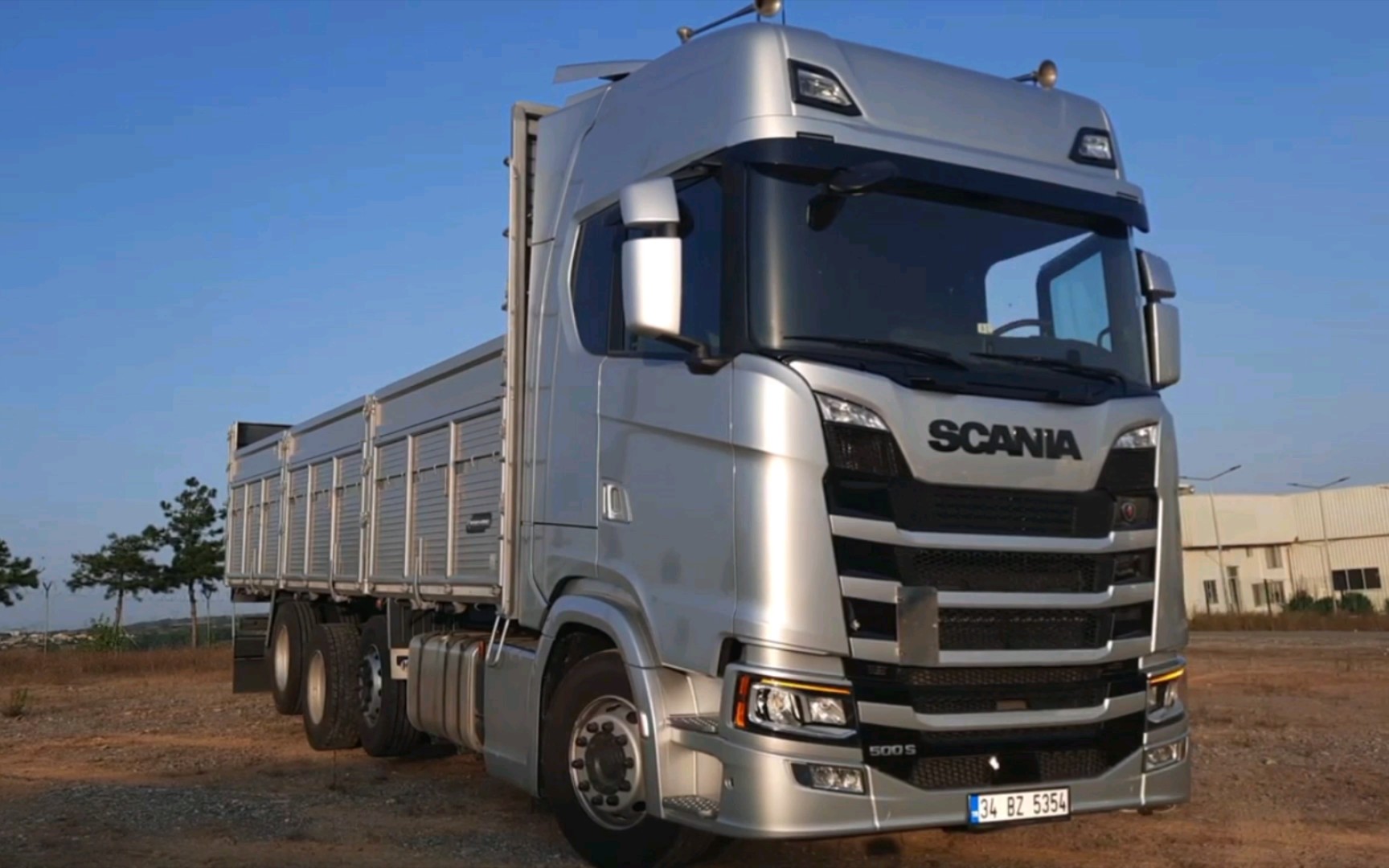 斯堪尼亚500s 8×2侧翻自卸静态欣赏_哔哩哔哩_bilibili