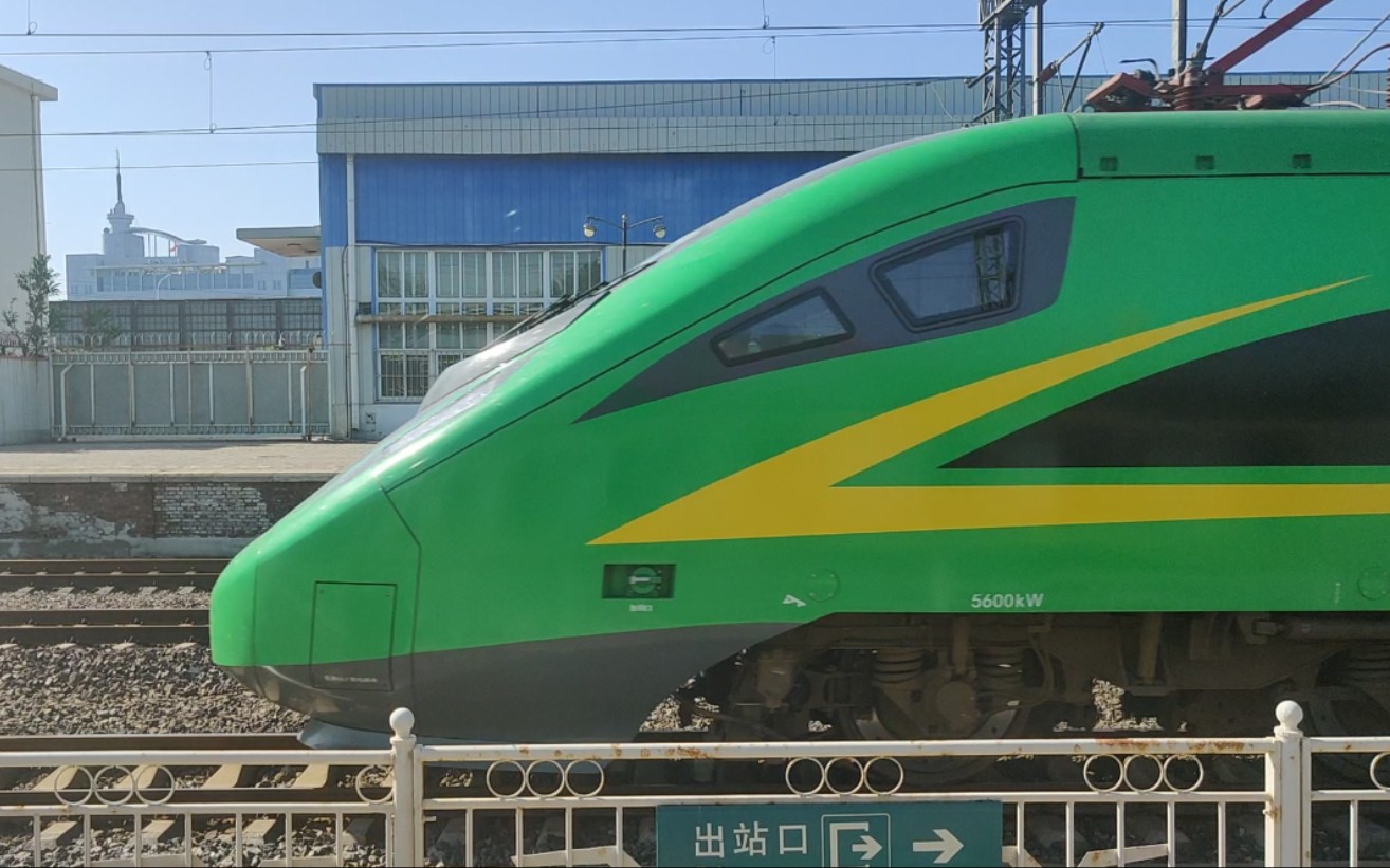 【铁路随拍】抢钱警告 t110杨柳青站待避三班动集(假动车) d712/d710