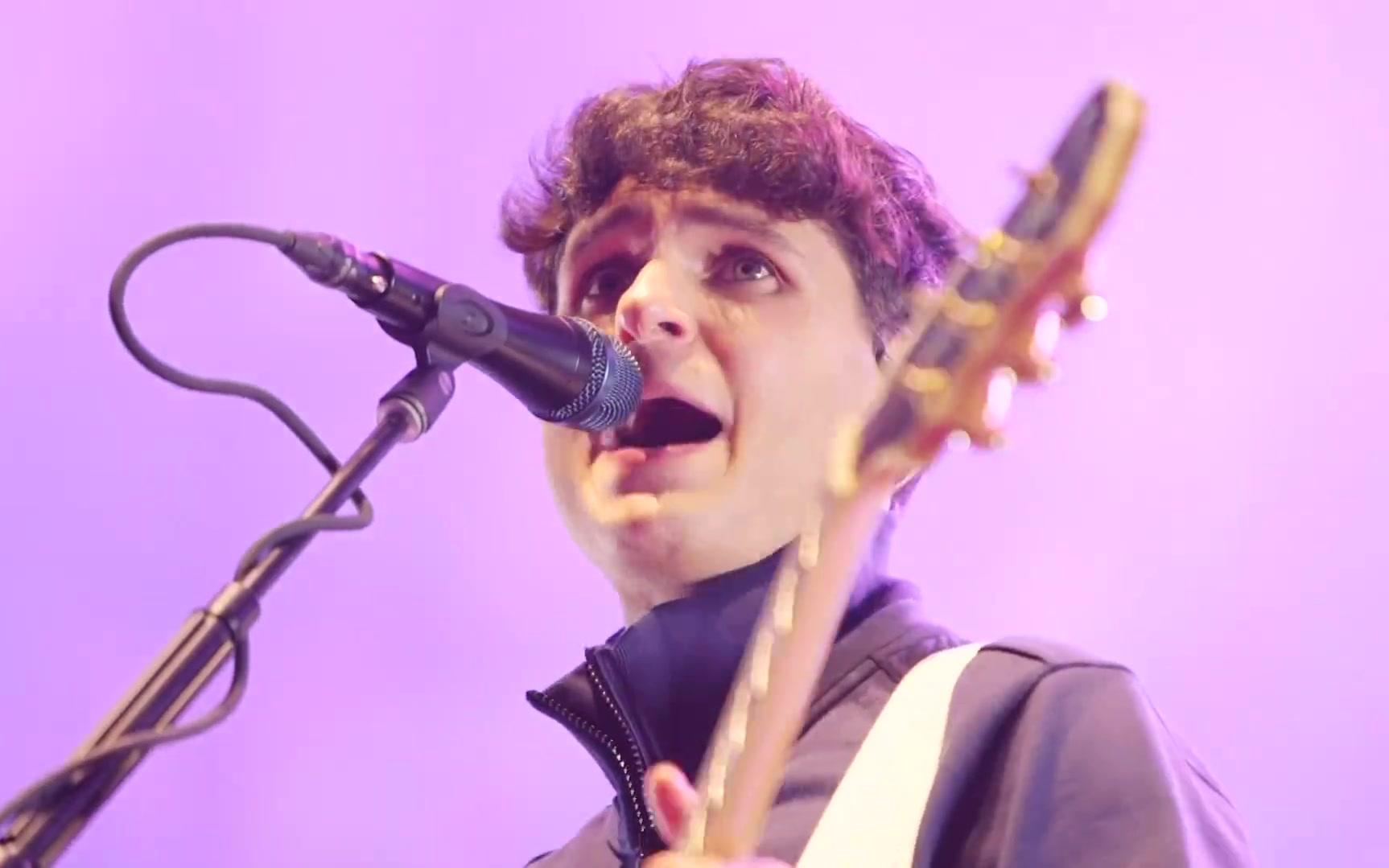 [图]【Vampire Weekend】A Punk(live at Splendour In Grass)