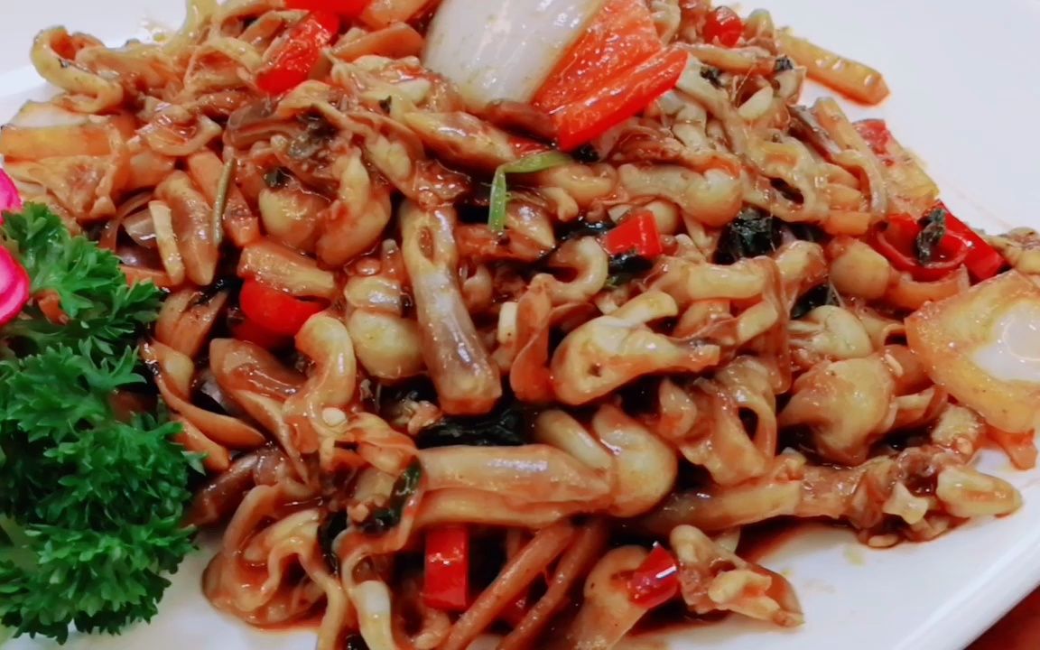 南宁人的夜宵美食,酸辣鲜香的老友炒圣子螺,能瞬间点燃你的味蕾