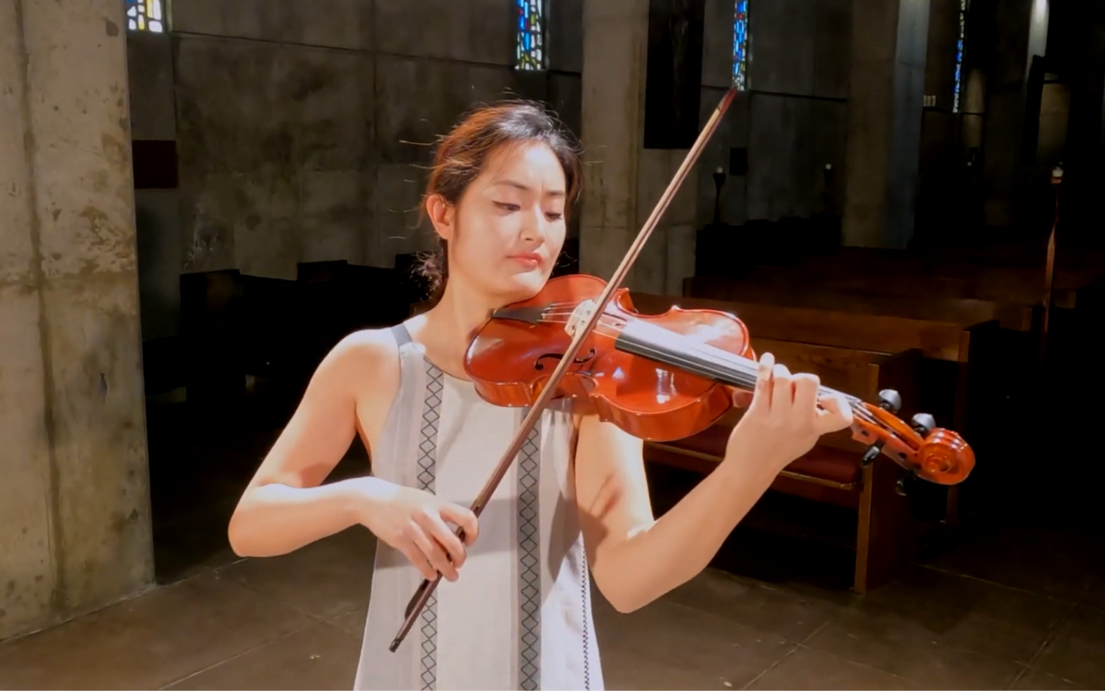 [图]巴洛克小提琴 & 比伯-帕萨卡利亚 无伴奏 - YuEun Gemma Kim baroque violin • Biber Passacaglia