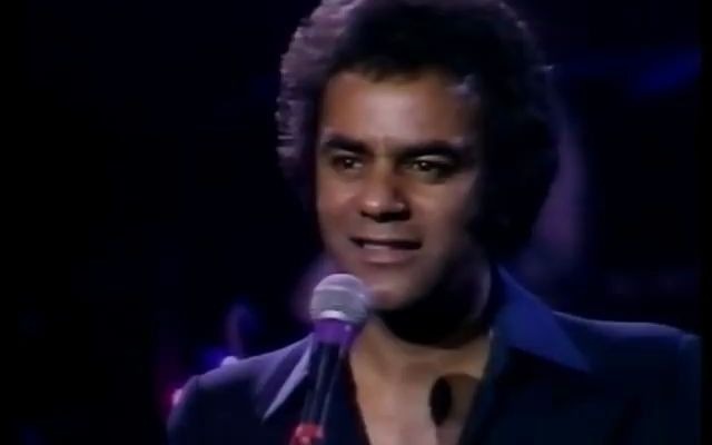 [图]Johnny Mathis - When a Child Is Born (Live)