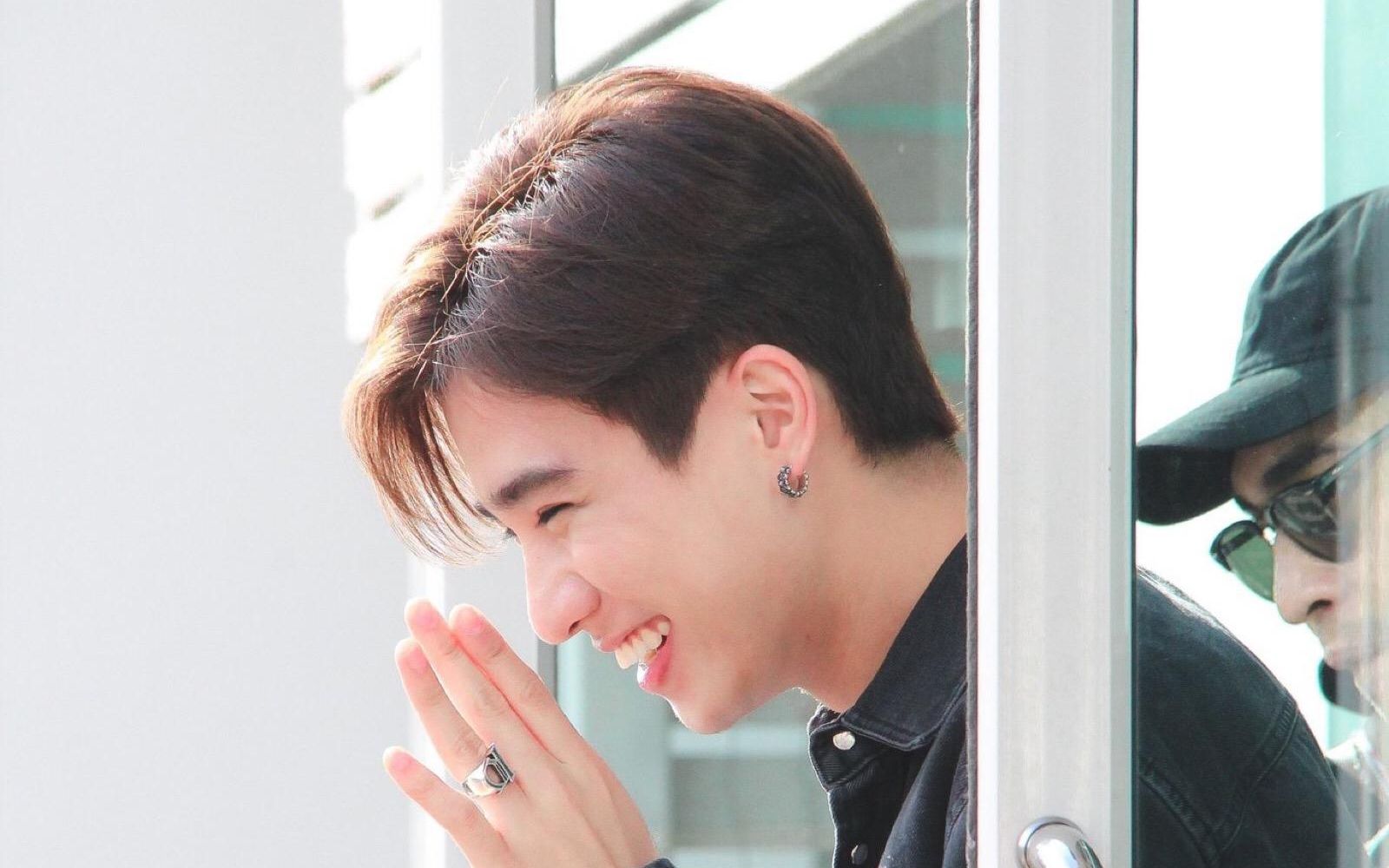 【perthsaint】你下意识的举动比任何语言都更感人明明perth泡芙