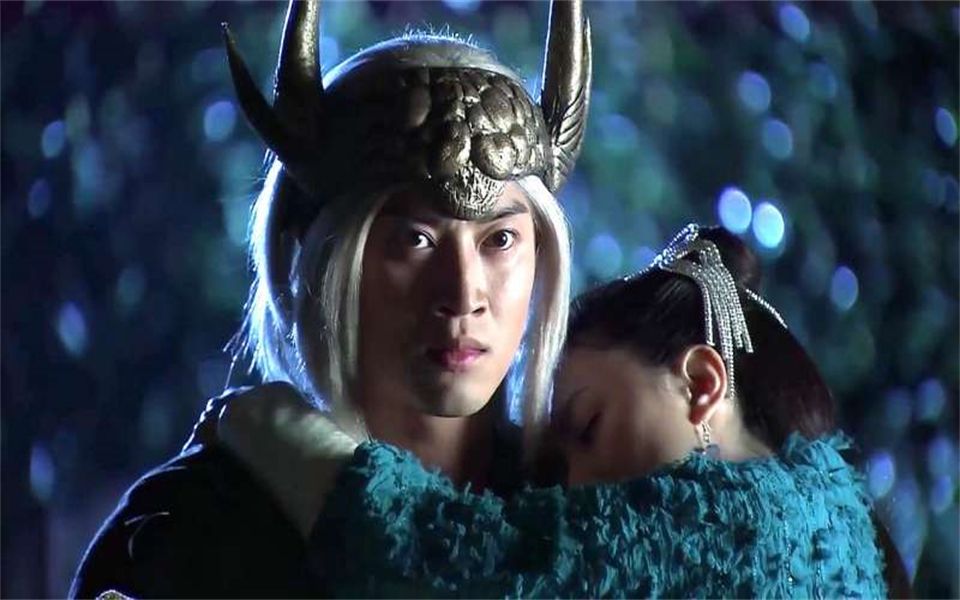 无道做不到求人,谁料雨蝶一句话,让他奋不顾身去求他