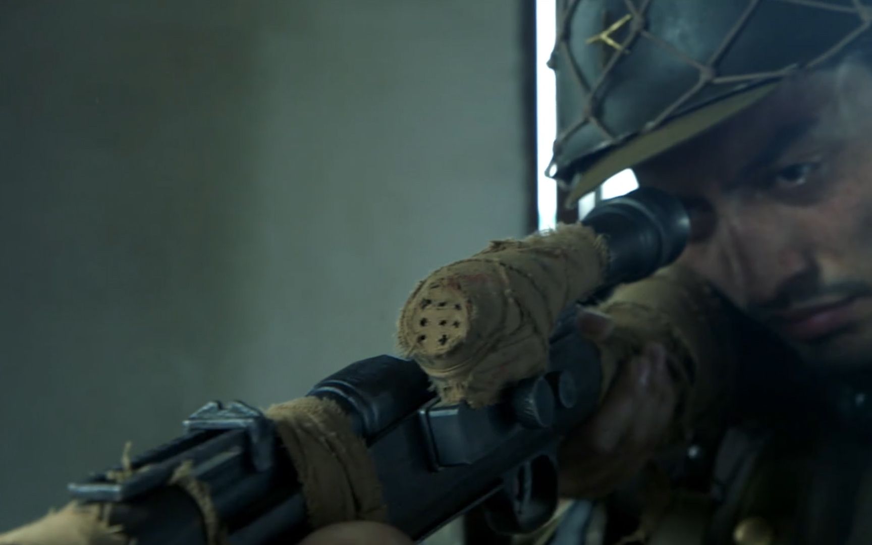 抗日英雄遭遇日本狙击手黑死神自我牺牲自为换得一丝希望