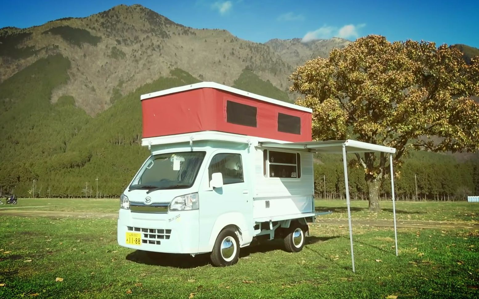 无敌空间设计日本能住4个人的超迷你营地房车