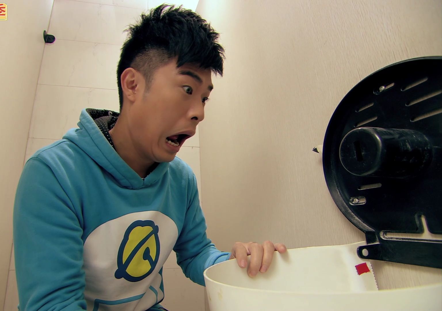 【爱情公寓合集】卧槽!没纸!