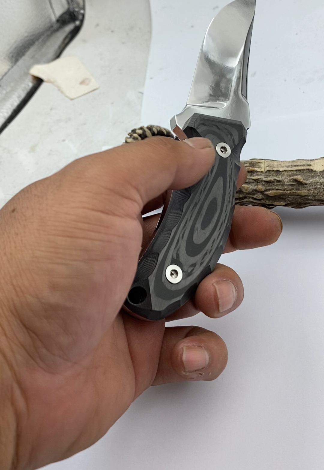 sm100小猎刀镜面打磨